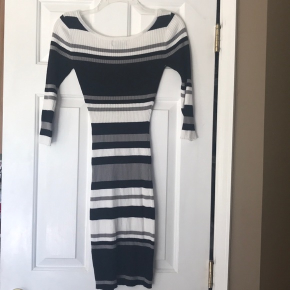 Dress - Picture 2 of 3